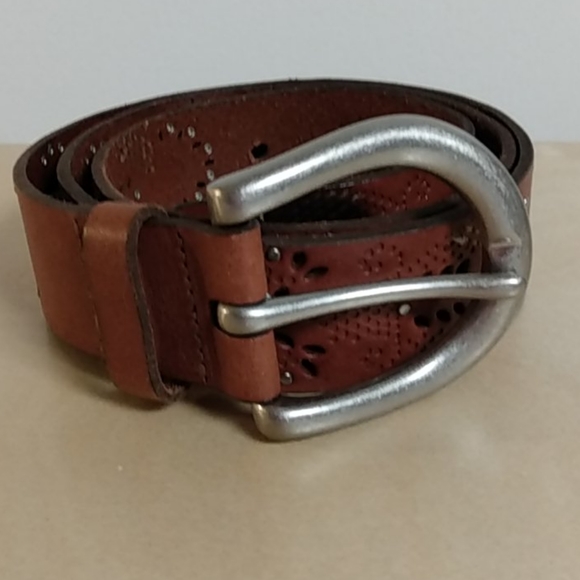Fossil Accessories - 🎉🎉 HP🎉🎉Leather Fossil Belt🎉🎉HP🎉🎉